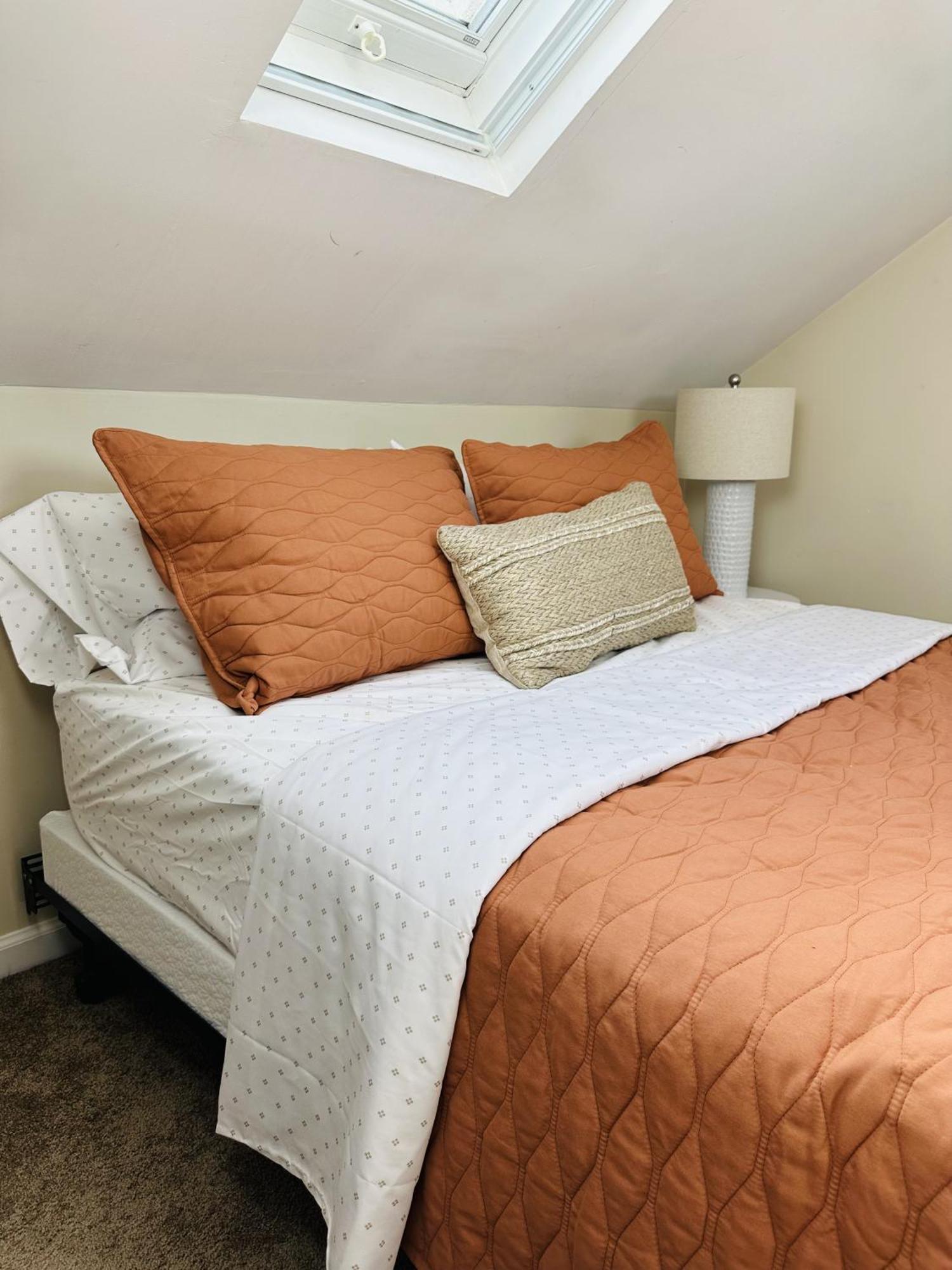 Cozy, Pleasant 2Br Apt In Beach Community! Norwalk Bagian luar foto
